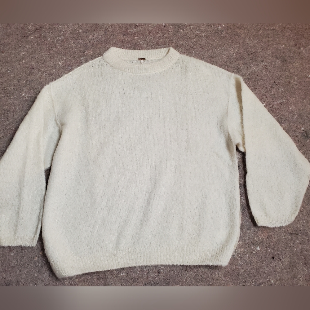 FREE PEOPLE Angelic Pullover Soft Alpaca Sweater Cream XS Crew Neck Oversize